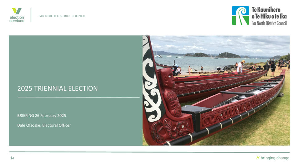 A row of boats on grass

AI-generated content may be incorrect.